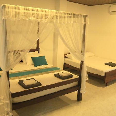 Sri Villa Rest Hikkaduwa Kültér fotó