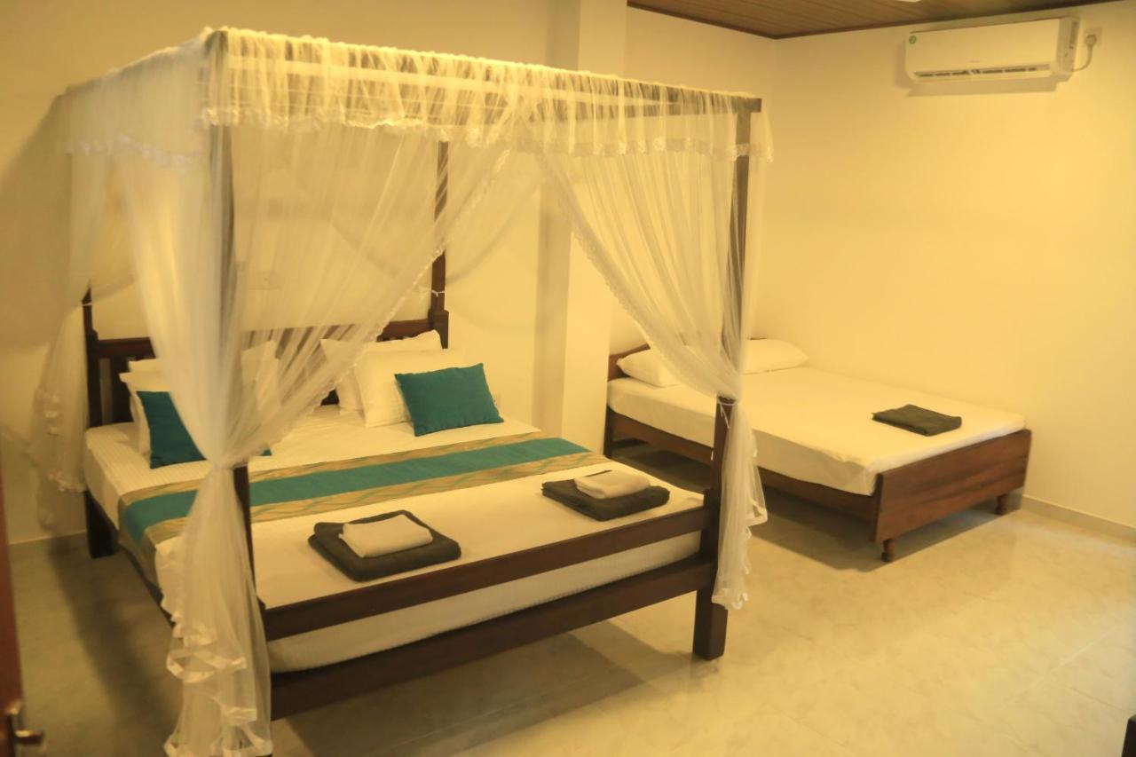 Sri Villa Rest Hikkaduwa Kültér fotó