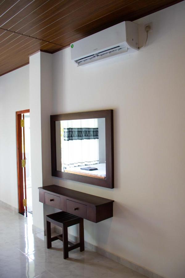 Sri Villa Rest Hikkaduwa Kültér fotó