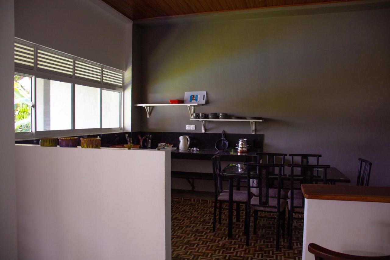 Sri Villa Rest Hikkaduwa Kültér fotó