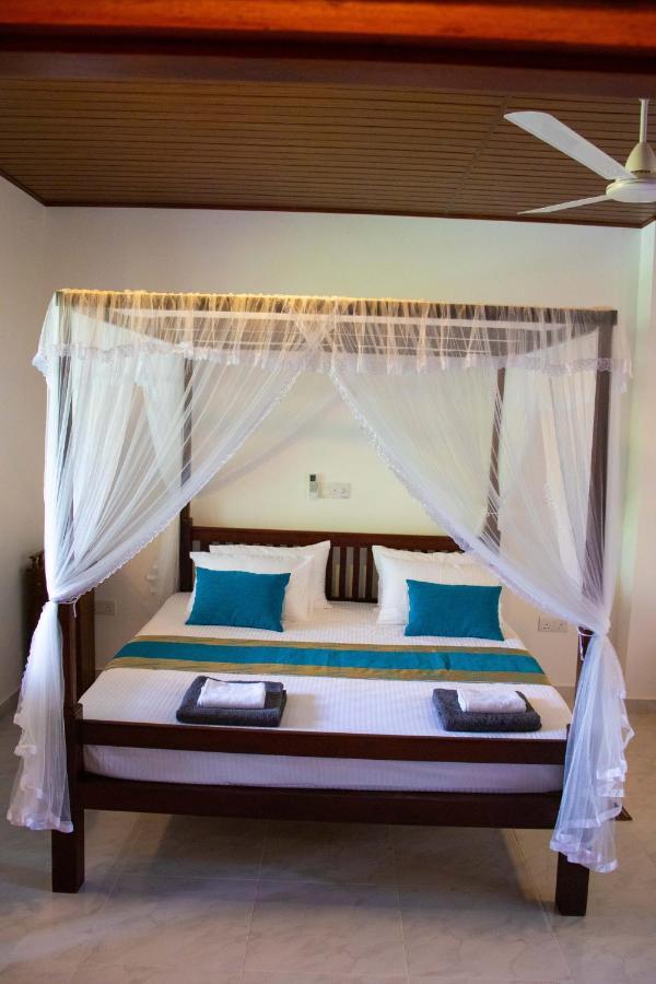 Sri Villa Rest Hikkaduwa Kültér fotó