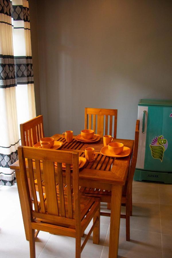 Sri Villa Rest Hikkaduwa Kültér fotó